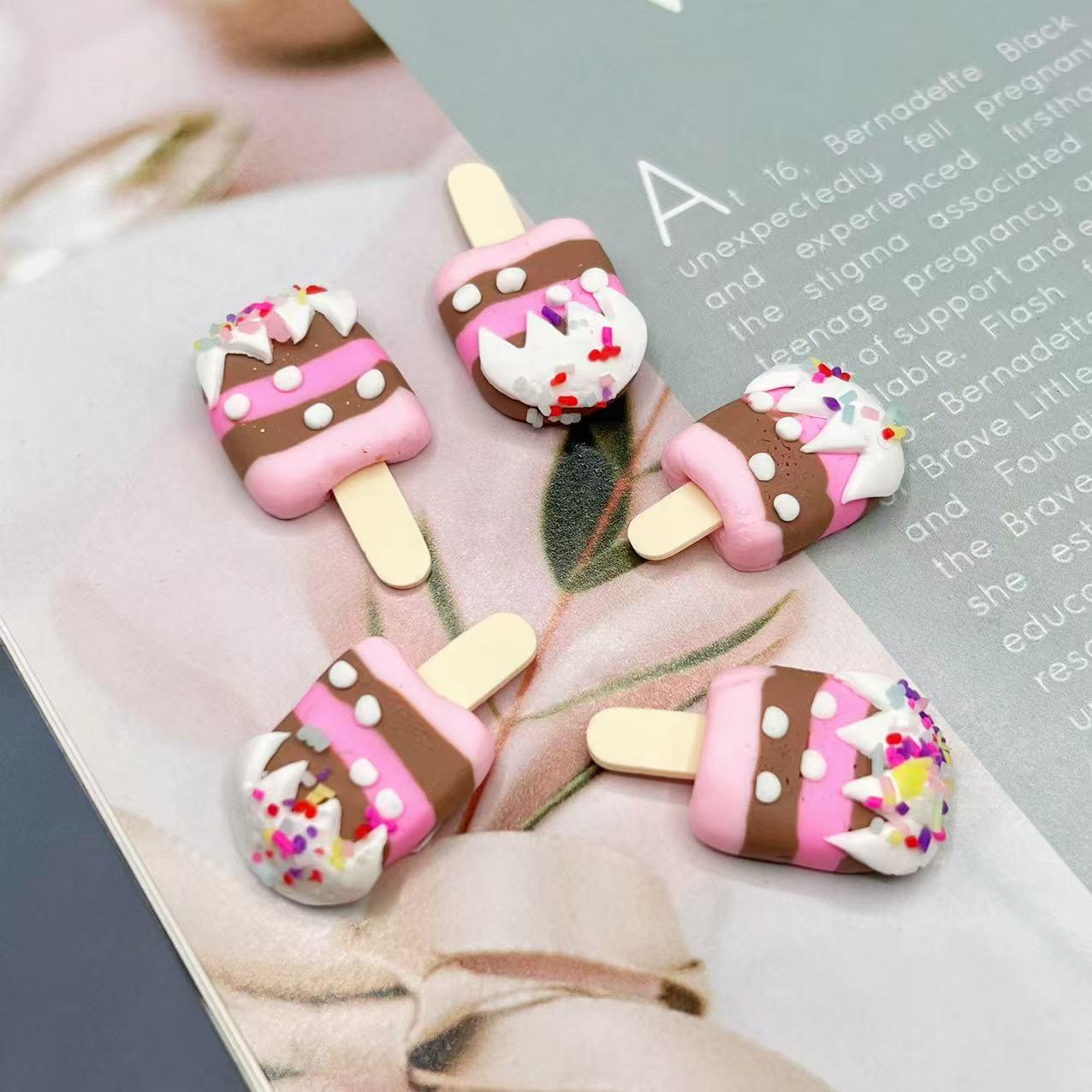 Simulation Toy Soft Clay Ice Cream Popsicle DIY Craft Kit: Phone Case, Hair Clip & Accessories.
Simulation Toy Soft Clay Ice Cream Popsicle DIY Craft Kit: Phone Case, Hair Clip & Accessories.