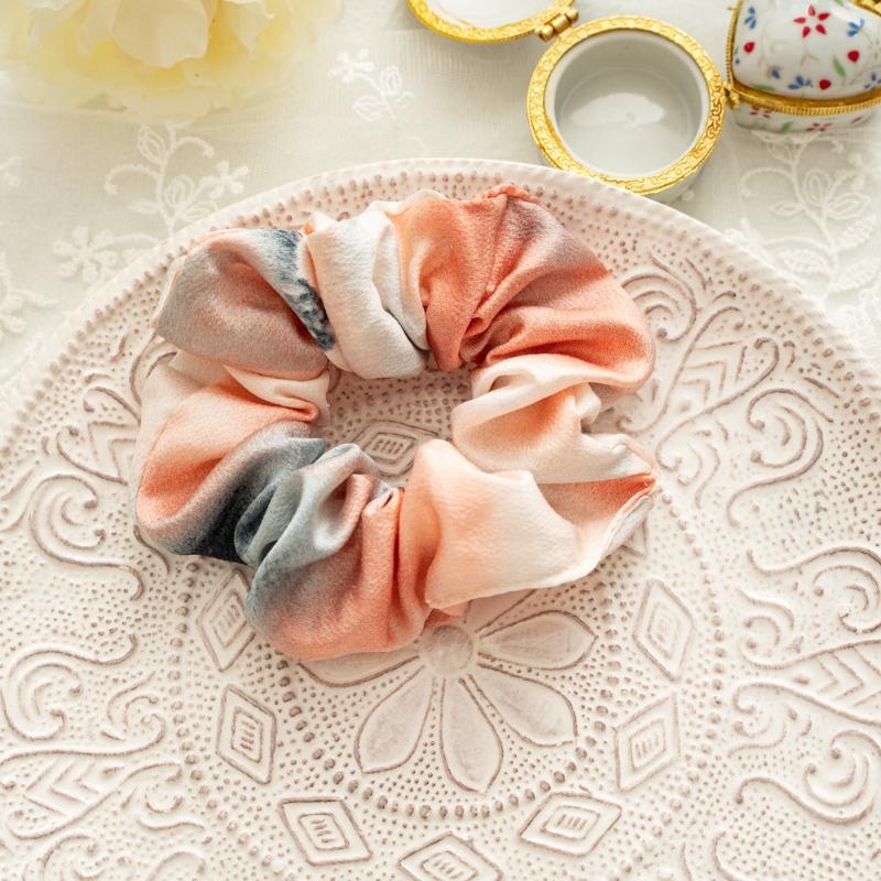 New Zari-dyed Elastic Band Large Intestine-shaped Hairpin - Simple and Versatile Women s Fabric Hairpin помаранчевий
New Zari-dyed Elastic Band Large Intestine-shaped Hairpin - Simple and Versatile Women s Fabric Hairpin помаранчевий