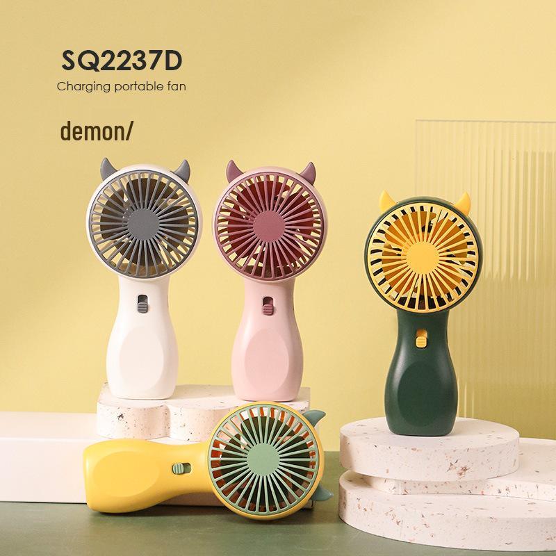 Portable USB Rechargeable Mini Handheld Fan with Built-in Air Conditioner for Outdoor and Student Use Two-speed
Portable USB Rechargeable Mini Handheld Fan with Built-in Air Conditioner for Outdoor and Student Use Two-speed