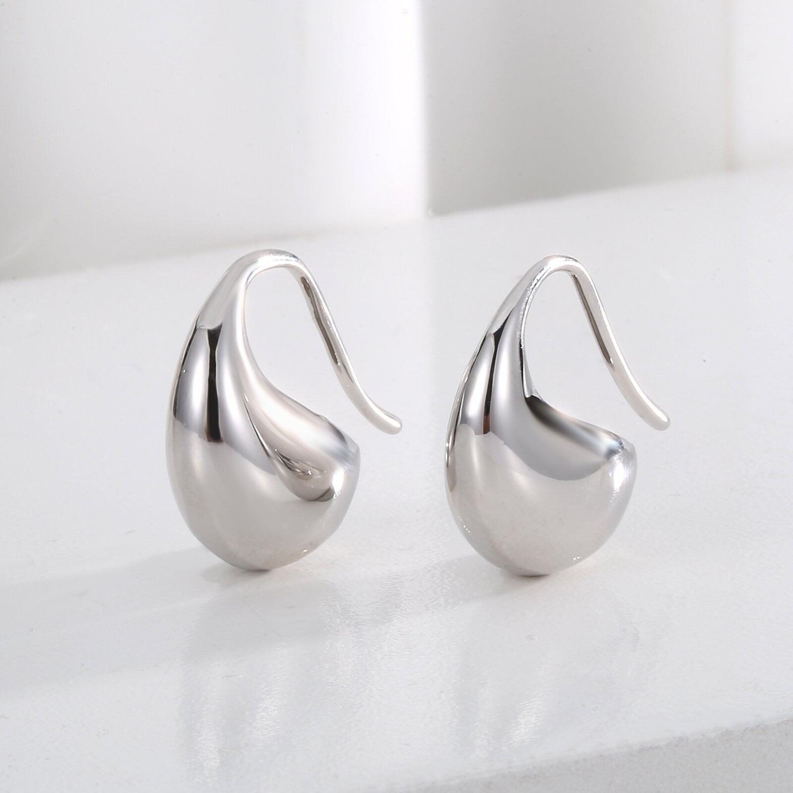 Легкие роскошные серьги-гвоздики из титановой стали с неровной формой, не выцветают, 18-каратные нишевые ретро-серьги, женская мода
Легкие роскошные серьги-гвоздики из титановой стали с неровной формой, не выцветают, 18-каратные нишевые ретро-серьги, женская мода