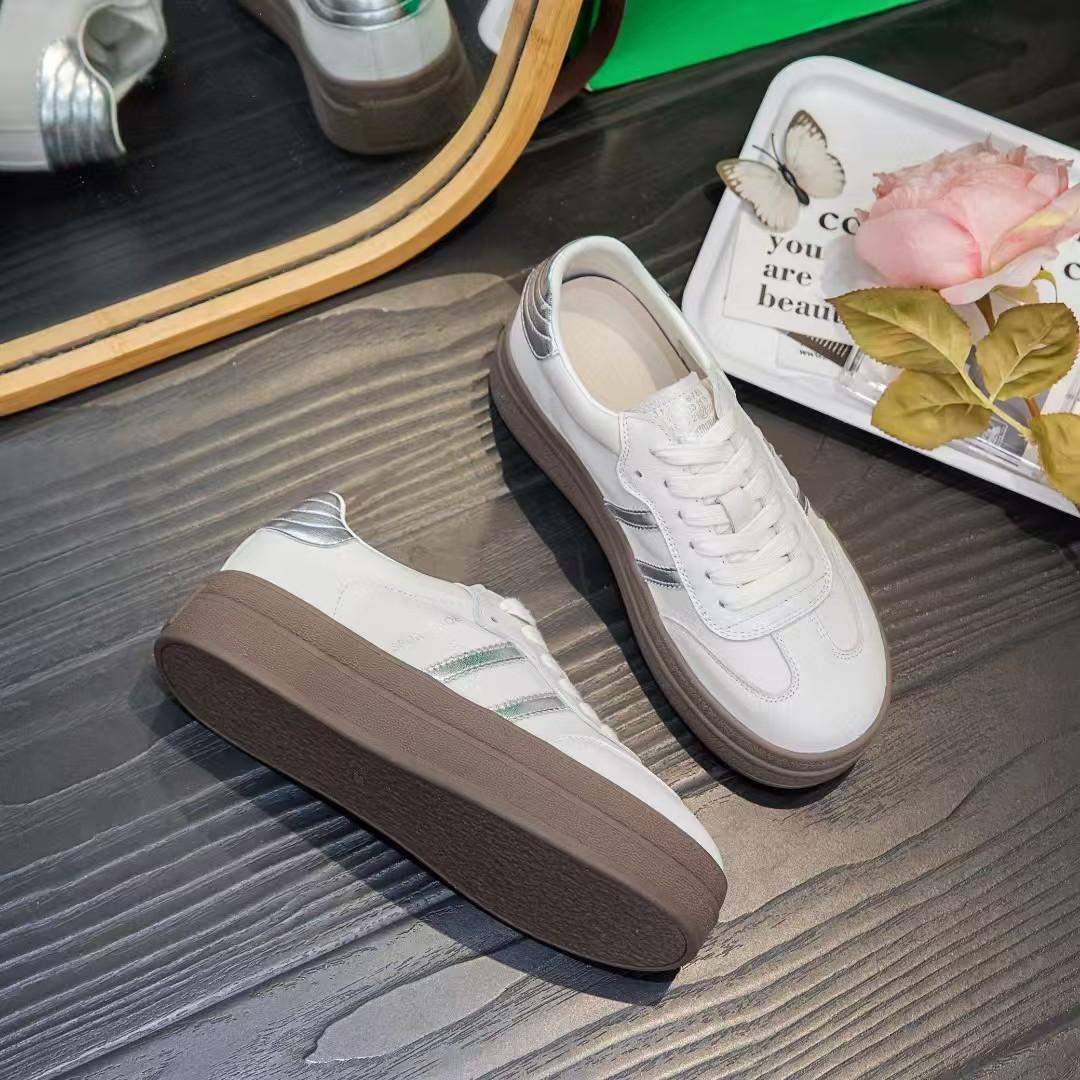 Platform women s new leather sports casual little white shoes versatile round head lace-up student board shoes 40
Platform women s new leather sports casual little white shoes versatile round head lace-up student board shoes 40