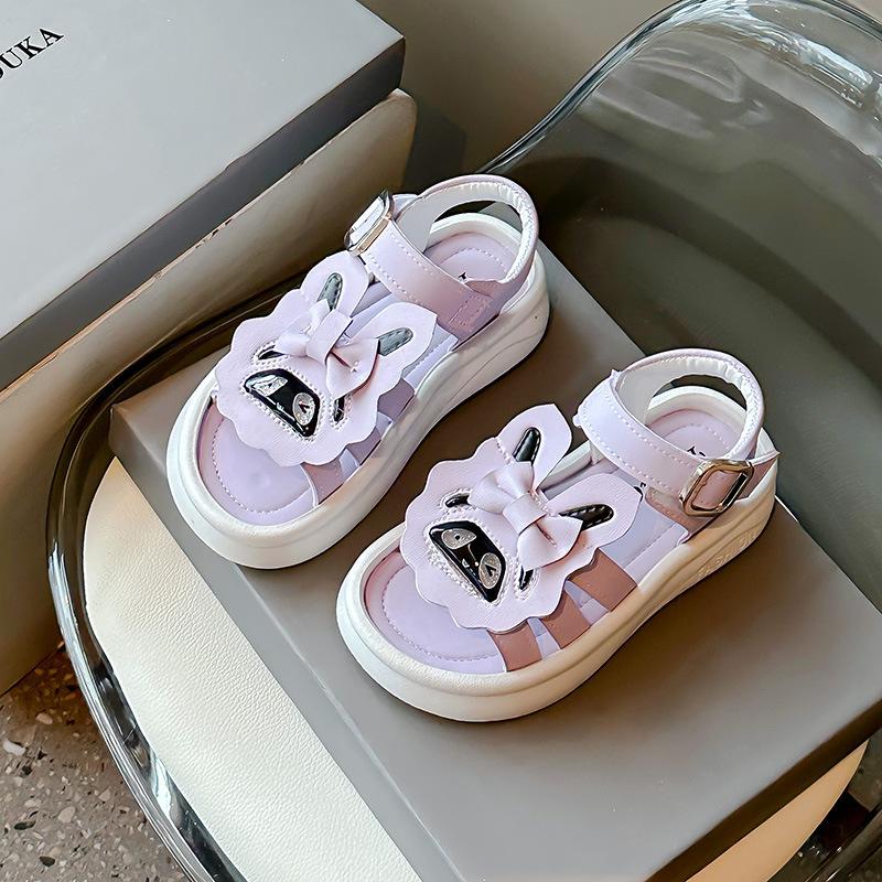 Girls sandals 2025 summer new fashion little girl classmates middle and older children soft-soled open-toed beach shoes tide 26 yards inner length 16.6CM
Girls sandals 2025 summer new fashion little girl classmates middle and older children soft-soled open-toed beach shoes tide 26 yards inner length 16.6CM