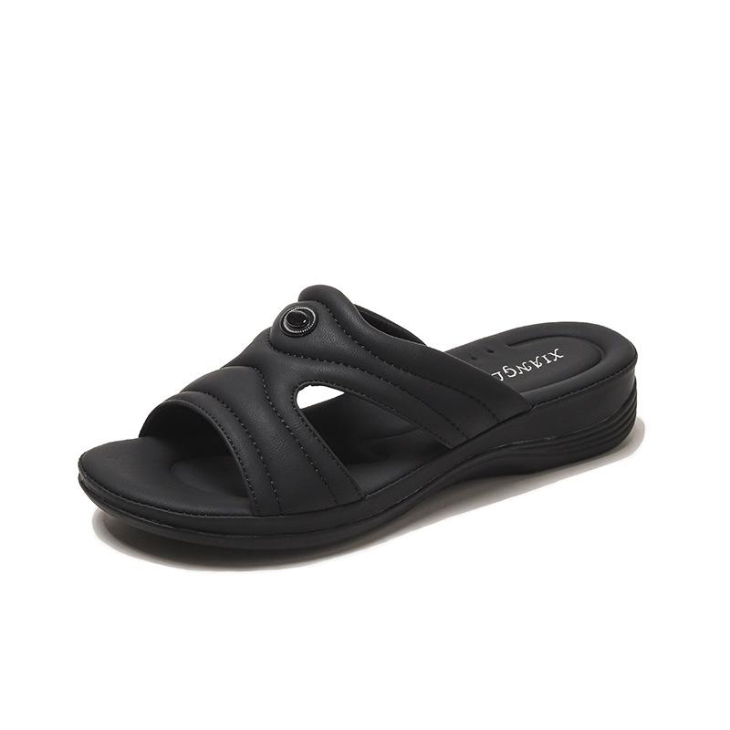 New thick-soled slippers women step on shit, Mason summer wear, high-end travel beach foot sandals 36
New thick-soled slippers women step on shit, Mason summer wear, high-end travel beach foot sandals 36