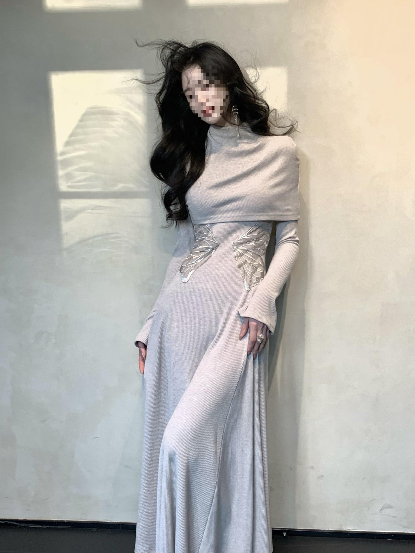 Elegant Butterfly-Inspired Embroidery Dress with Detachable Shawl and Waist Cinch M (In stock)
Elegant Butterfly-Inspired Embroidery Dress with Detachable Shawl and Waist Cinch M (In stock)