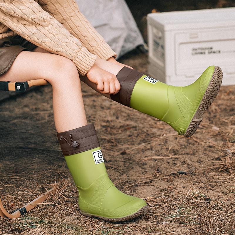 Stylish cuffed medium-calf rain boots for outdoor wear, waterproof rubber shoes, and outdoor wading shoes 220 зелений
Stylish cuffed medium-calf rain boots for outdoor wear, waterproof rubber shoes, and outdoor wading shoes 220 зелений