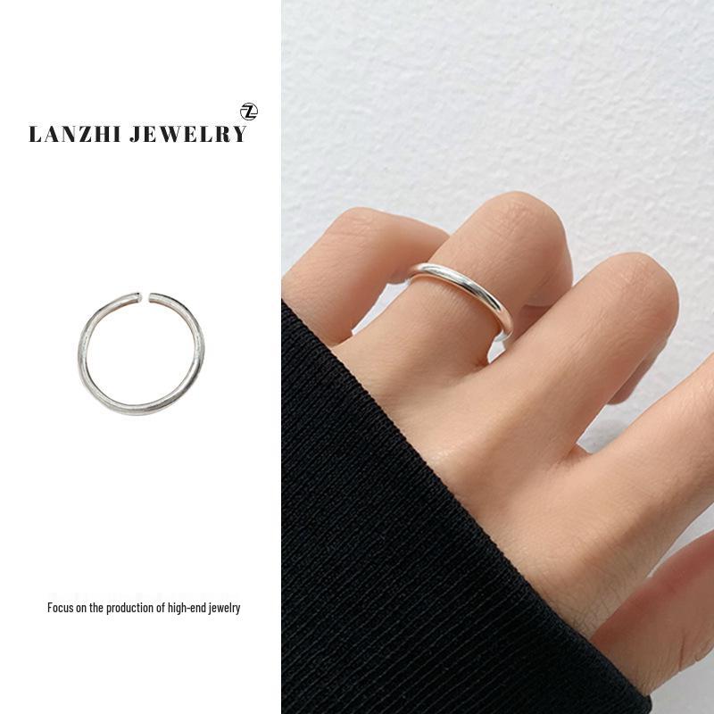 Thai Silver Women s Stackable Ring - 925 Silver, Niche Design, Simple and Versatile Jewelry
Thai Silver Women s Stackable Ring - 925 Silver, Niche Design, Simple and Versatile Jewelry