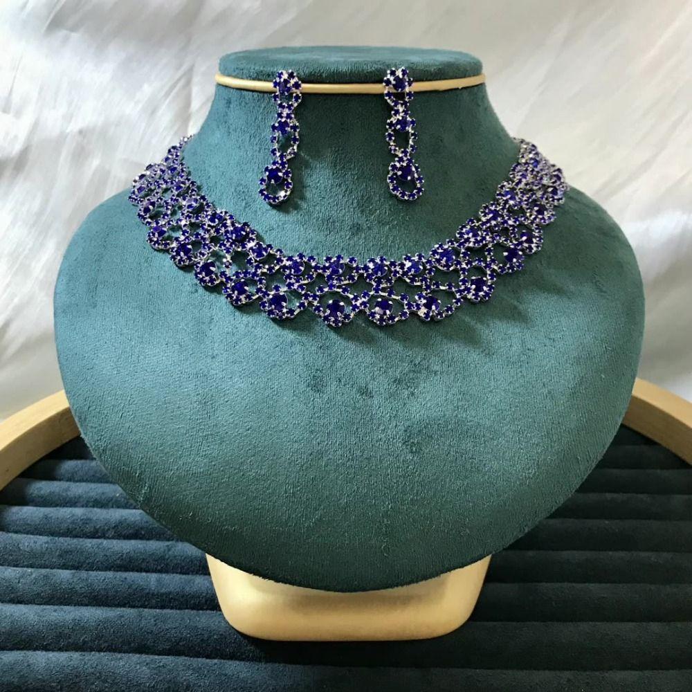 Shining Crystal Jewelry Set Exquisite Necklace Earrings Set Rhinestone Necklaces Earrings Women срібний
Shining Crystal Jewelry Set Exquisite Necklace Earrings Set Rhinestone Necklaces Earrings Women срібний