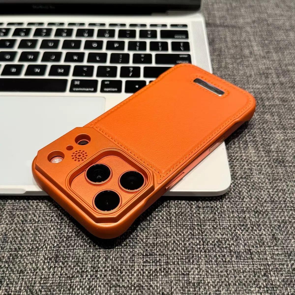 Applicable iPhone17promax aromatherapy leather mobile phone case Apple 16 metal borderless magnetic protective case iPhone 17
Applicable iPhone17promax aromatherapy leather mobile phone case Apple 16 metal borderless magnetic protective case iPhone 17
