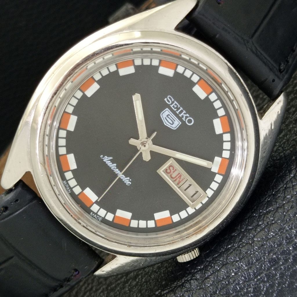 ВИНТАЖНЫЕ МУЖСКИЕ АВТОМАТИЧЕСКИЕ ЧАСЫ SEIKO 5 ЯПОНСКИЕ ЧАСЫ С ЧЕРНЫМ ЦИФЕРБЛАТОМ a500101-2 R151a-a500101
ВИНТАЖНЫЕ МУЖСКИЕ АВТОМАТИЧЕСКИЕ ЧАСЫ SEIKO 5 ЯПОНСКИЕ ЧАСЫ С ЧЕРНЫМ ЦИФЕРБЛАТОМ a500101-2 R151a-a500101
