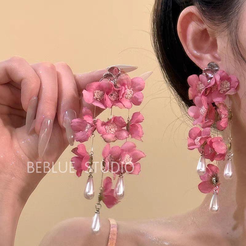 Spring Flowers Bloom ~ Summer Pink Beautiful Flowers Stud Earrings for Women 2025 New Arrival Earrings Exaggerated Vacation Style Ear Rings A1218 pink flower pearl earrings
Spring Flowers Bloom ~ Summer Pink Beautiful Flowers Stud Earrings for Women 2025 New Arrival Earrings Exaggerated Vacation Style Ear Rings A1218 pink flower pearl earrings