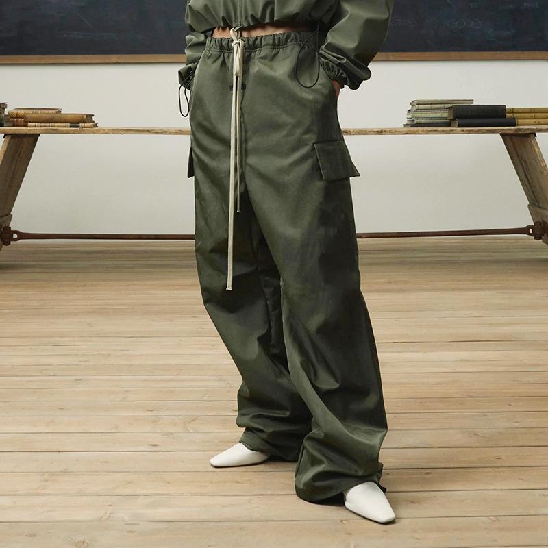 Fear of God Essentials Pleated Double-Line Drawstring High Street Unisex Casual Trousers L
Fear of God Essentials Pleated Double-Line Drawstring High Street Unisex Casual Trousers L