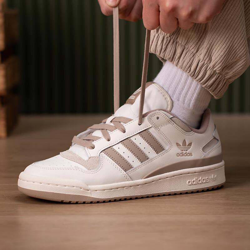 adidas JQ1536 Unisex Lifestyle Sneakers 38
adidas JQ1536 Unisex Lifestyle Sneakers 38