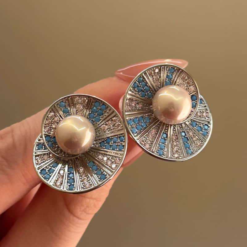 Vintage Creativity Beautifully Smoke Blue Round Oil Dripping Earrings Daily Accessories Personalization Charm Zircon Gifts
Vintage Creativity Beautifully Smoke Blue Round Oil Dripping Earrings Daily Accessories Personalization Charm Zircon Gifts