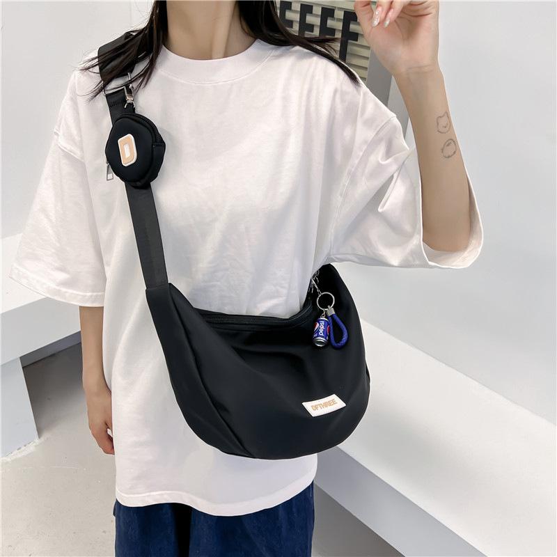 Niche same trendy brand men s and women s letters crossbody large-capacity shoulder pain bag
Niche same trendy brand men s and women s letters crossbody large-capacity shoulder pain bag