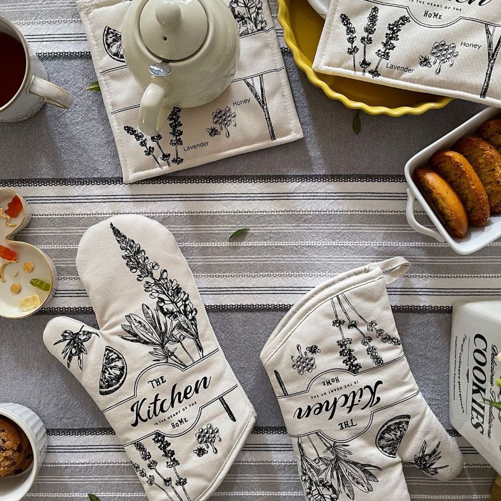 Thickened Insulation Mat Vintage Anti Steam Gloves Oven Gloves Ironing Board чорний
Thickened Insulation Mat Vintage Anti Steam Gloves Oven Gloves Ironing Board чорний