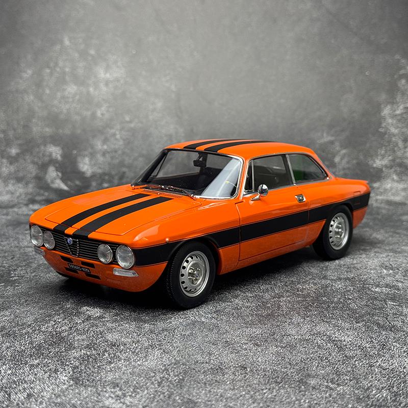 NOREV diecast model 1/18 Romeo 2000 GTV 1973 Orange car model static display holiday gift collection
NOREV diecast model 1/18 Romeo 2000 GTV 1973 Orange car model static display holiday gift collection