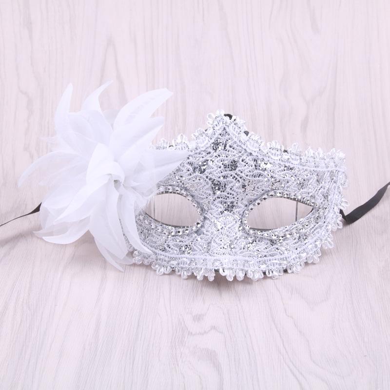 Lily Lace Mask Plastic Plus Leather Leather Mask Lace Rhinestone Mask 19 * 10cm For Masquerade Parties Costume Parties Wedding білий
Lily Lace Mask Plastic Plus Leather Leather Mask Lace Rhinestone Mask 19 * 10cm For Masquerade Parties Costume Parties Wedding білий