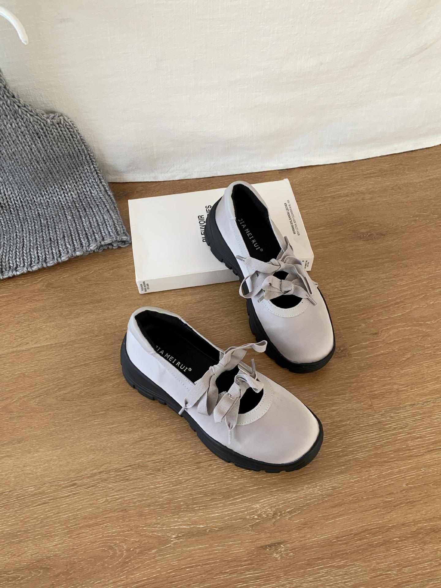 French medium heel Mary Jane shoes children s spring and autumn 2025 new JK word with bow platform single shoes women 39
French medium heel Mary Jane shoes children s spring and autumn 2025 new JK word with bow platform single shoes women 39