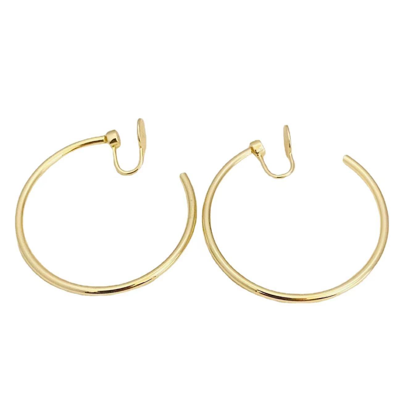 Нинчжуои Вращающийся 60мм Держатель для москитных спиралей в виде кольца Клипсы-серьги для женщин
Нинчжуои Вращающийся 60мм Держатель для москитных спиралей в виде кольца Клипсы-серьги для женщин