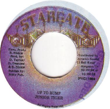 7-дюймовая пластинка JUNIOR TIGER / NOEL ALPHONSO - Up To Bump / Attitude НЕТ Stargate 1999 Ямайка Регги, Ска и Даб Б/У
7-дюймовая пластинка JUNIOR TIGER / NOEL ALPHONSO - Up To Bump / Attitude НЕТ Stargate 1999 Ямайка Регги, Ска и Даб Б/У