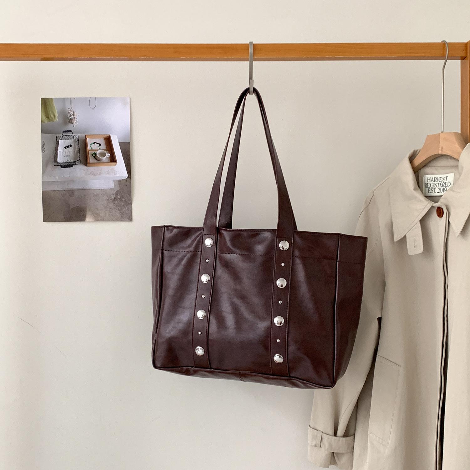 Sweet Cool Rivet Solid Color Soft PU Leather Women s Shoulder Bags Casual Simple Ladies Tote Bag Large Capacity Female Handbag кофейный
Sweet Cool Rivet Solid Color Soft PU Leather Women s Shoulder Bags Casual Simple Ladies Tote Bag Large Capacity Female Handbag кофейный