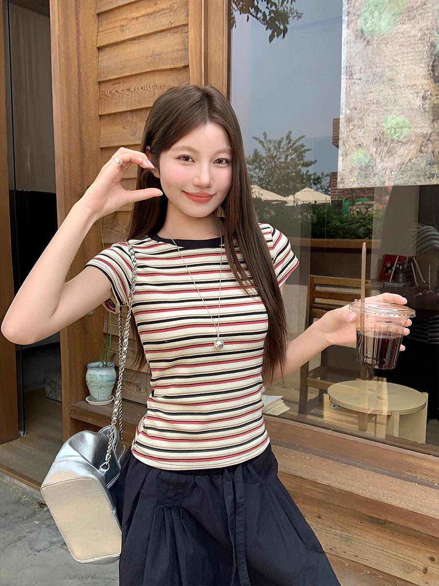 Women s Retro Striped Color Block Short Sleeve Crew Neck Top Extra Large
Women s Retro Striped Color Block Short Sleeve Crew Neck Top Extra Large
