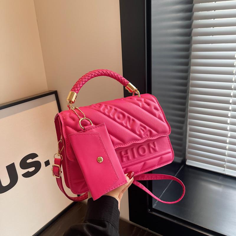 2026 new trendy small square bag, fashiable women s bag, trendy versatile handbag, shoulder bag, crossbody women s bag гарячі рожевого кольору
2026 new trendy small square bag, fashiable women s bag, trendy versatile handbag, shoulder bag, crossbody women s bag гарячі рожевого кольору