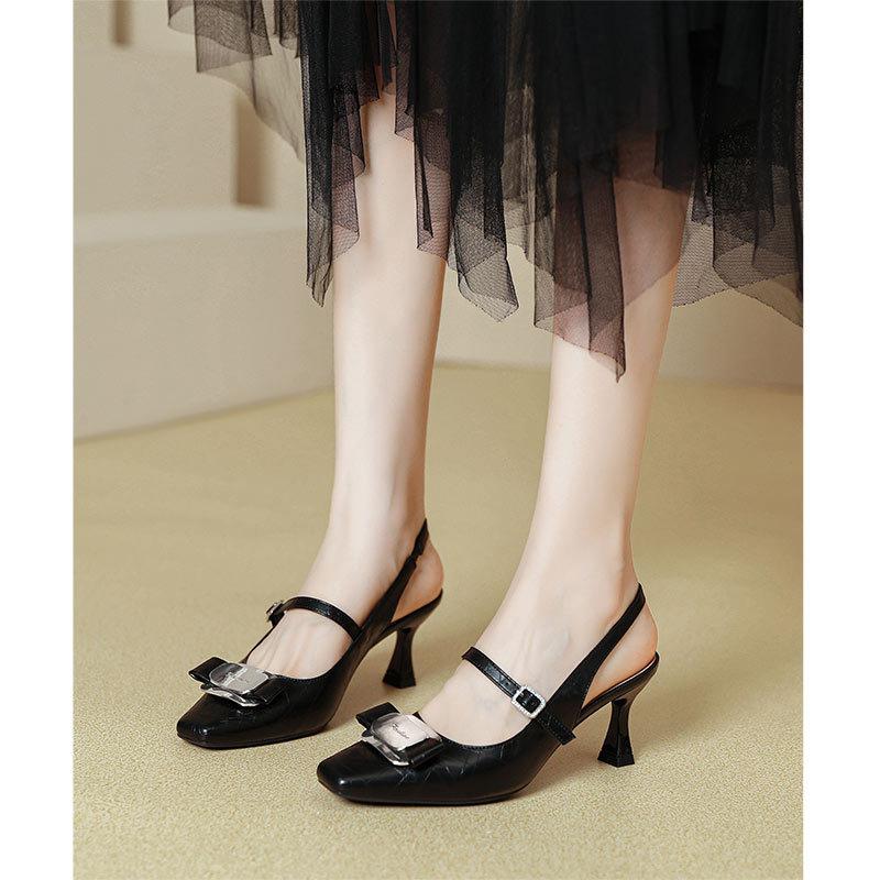 Mary Jane bag head sandals women s high heels new rear empty single shoes silver word with high heels 40 золотий
Mary Jane bag head sandals women s high heels new rear empty single shoes silver word with high heels 40 золотий