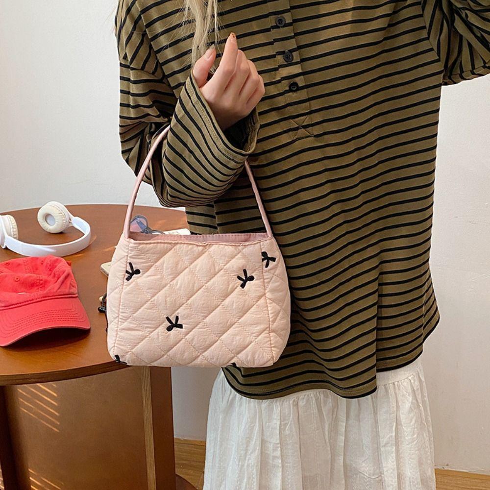 Quilted Bow Padding Bag Small Women Handbag Casual Bow Puffy Bag Travel білий
Quilted Bow Padding Bag Small Women Handbag Casual Bow Puffy Bag Travel білий