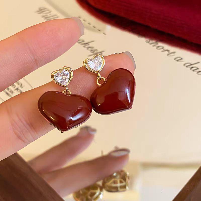 Серьги Ankola Red Heart Luxury Temperament (Лидер продаж 2025 года в стиле Гонконга) diamond heart earrings красный
Серьги Ankola Red Heart Luxury Temperament (Лидер продаж 2025 года в стиле Гонконга) diamond heart earrings красный