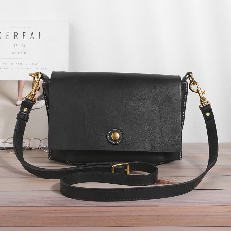 Leather women s flip messenger bag summer versatile niche design shoulder bag fashionable exquisite messenger bag
Leather women s flip messenger bag summer versatile niche design shoulder bag fashionable exquisite messenger bag