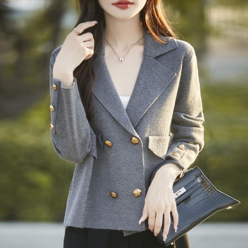Women s Loose-Fit Knit Blazer - Spring/Autumn Fashion Statement M suitable for 85-105 jin
Women s Loose-Fit Knit Blazer - Spring/Autumn Fashion Statement M suitable for 85-105 jin