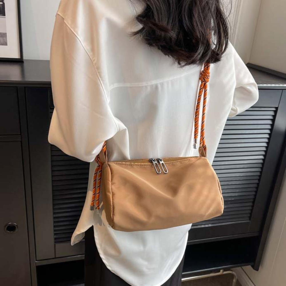 Large Capacity Solid Color Shoulder Bag Adjustable Strap Casual Women Pouch Storage білий
Large Capacity Solid Color Shoulder Bag Adjustable Strap Casual Women Pouch Storage білий