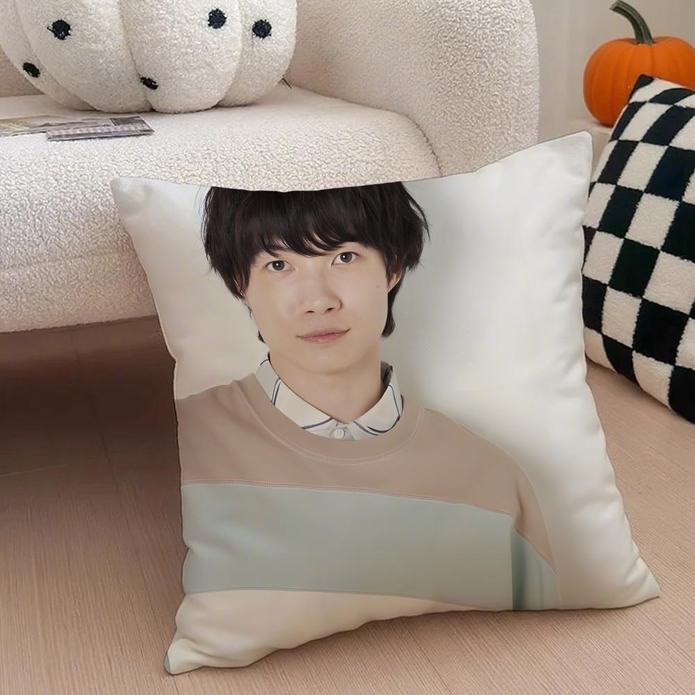 Japanese celebrity actor KKamiki Ryunosuke Cushion Cover Throw Pillow Cover Hidden Button Durable Polyester Chair Cushion 30X30cm
Japanese celebrity actor KKamiki Ryunosuke Cushion Cover Throw Pillow Cover Hidden Button Durable Polyester Chair Cushion 30X30cm