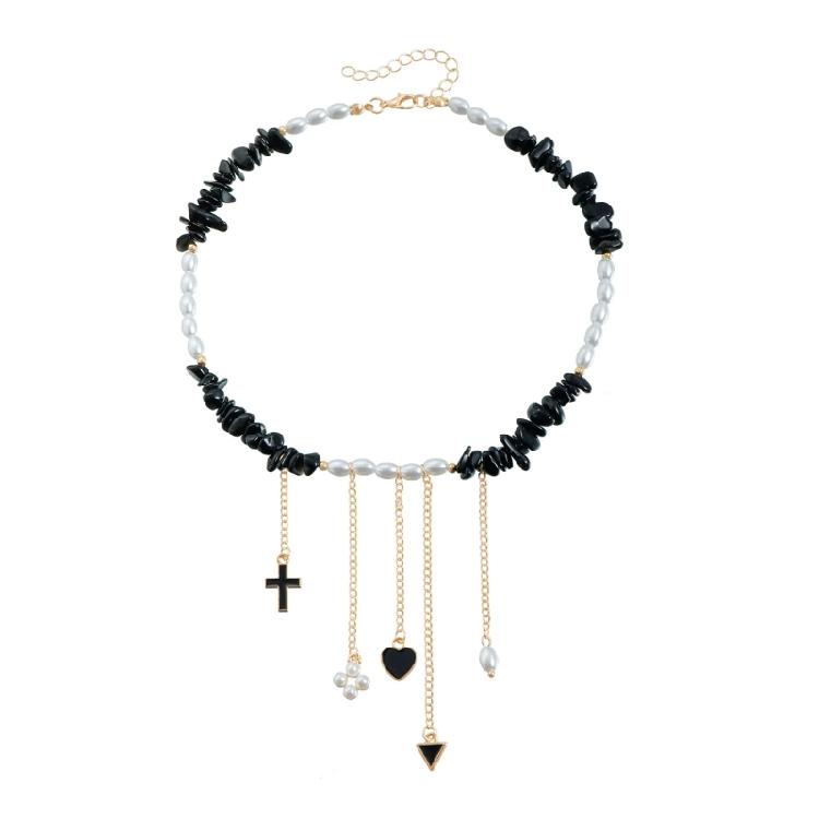 Versatile Pearls Heart Necklace Complements Both Casual and Romance Looks Effortlessly Featuring Elegant Designs 1
Versatile Pearls Heart Necklace Complements Both Casual and Romance Looks Effortlessly Featuring Elegant Designs 1