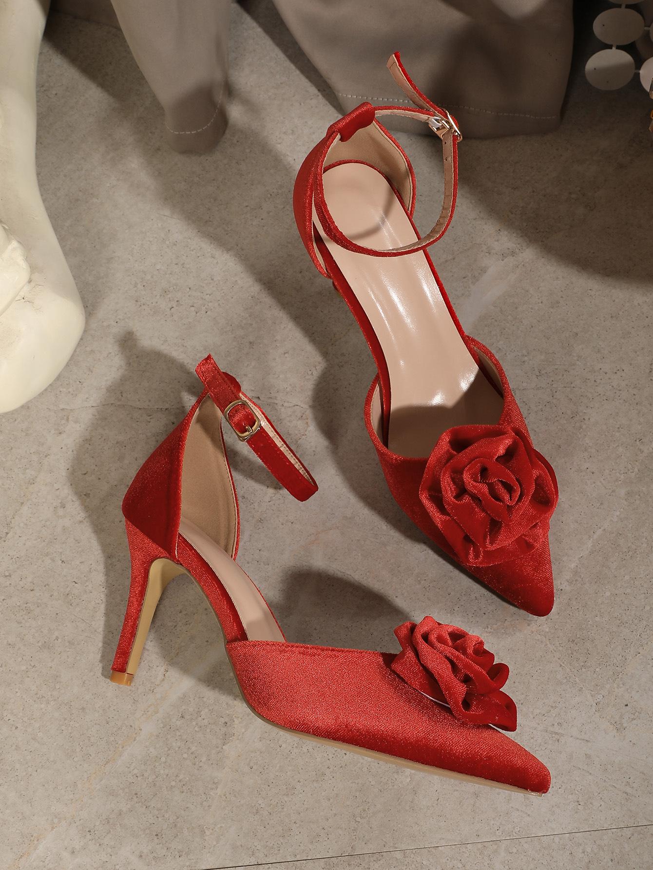 Женские туфли на высоком каблуке, женские туфли, украшенные красными розами, на тонком каблуке, с острым носком, модные женские туфли, повседневные сексуальные женские туфли 43 красный
Женские туфли на высоком каблуке, женские туфли, украшенные красными розами, на тонком каблуке, с острым носком, модные женские туфли, повседневные сексуальные женские туфли 43 красный