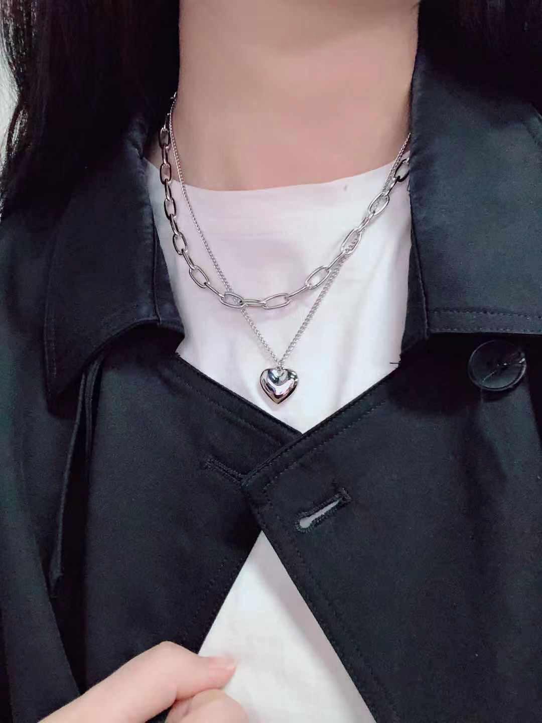 2021 New New Metal Double-layer Necklace Ins Cold Wind Hip-hop Sweater Chain Love Long Pendant Necklace Zircon Accessories
2021 New New Metal Double-layer Necklace Ins Cold Wind Hip-hop Sweater Chain Love Long Pendant Necklace Zircon Accessories