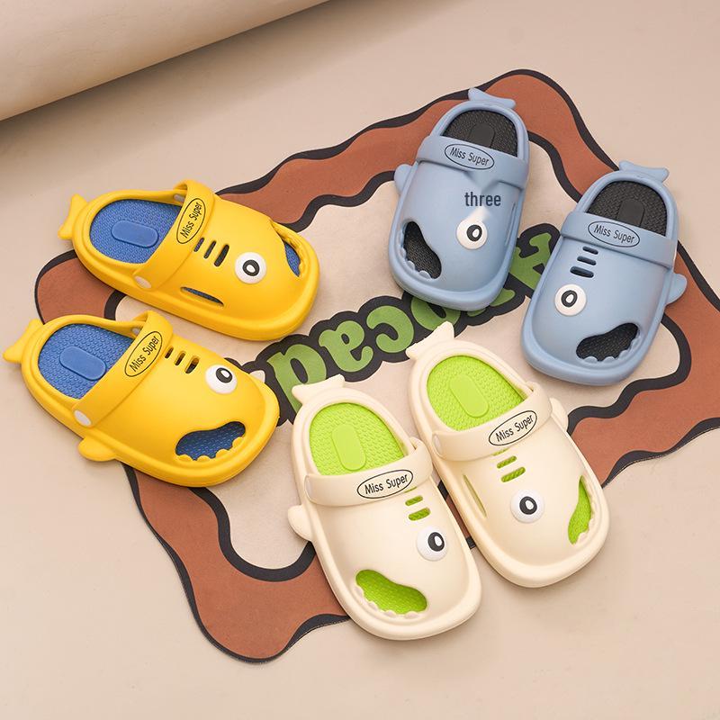 Eva Shark Cartoon Kids Non-Slip Outdoor Slippers - Soft Sole Summer Shoes for Children 28-29
Eva Shark Cartoon Kids Non-Slip Outdoor Slippers - Soft Sole Summer Shoes for Children 28-29