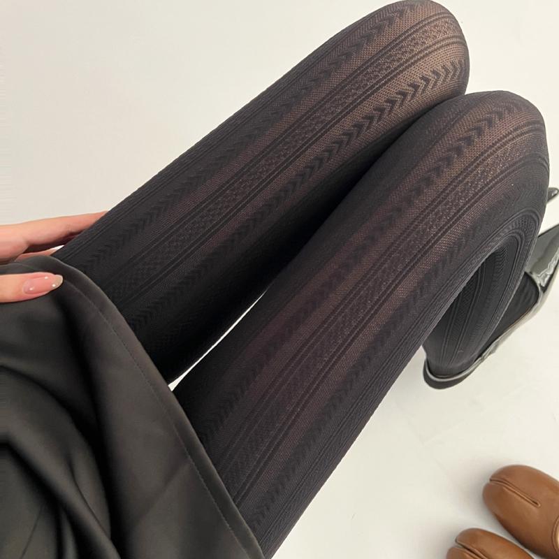 11 Colors Women Velvet Tights Long Stockings Fashion Winter Autumn Candy Color Pantyhose High Elastic Female Girls Basic Tights One Size чорний
11 Colors Women Velvet Tights Long Stockings Fashion Winter Autumn Candy Color Pantyhose High Elastic Female Girls Basic Tights One Size чорний