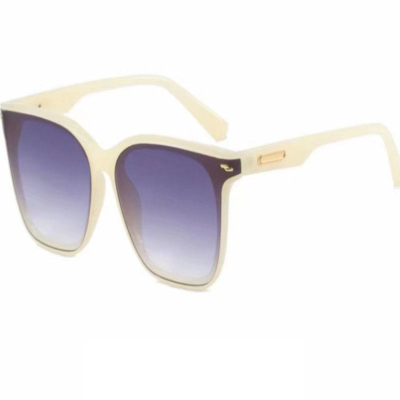 New Fashion Men Sunglasses Square Shape Anti-reflective Sun durable Glasses for Men Driving Travelling ladies Glasses
New Fashion Men Sunglasses Square Shape Anti-reflective Sun durable Glasses for Men Driving Travelling ladies Glasses