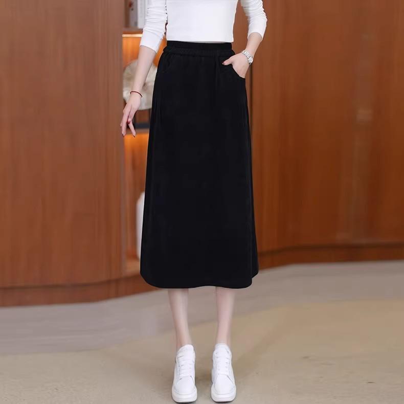 Plus Size A-line Skirt: Vintage Elastic Waist, Loose, Mid-length for Autumn/Winter L
Plus Size A-line Skirt: Vintage Elastic Waist, Loose, Mid-length for Autumn/Winter L