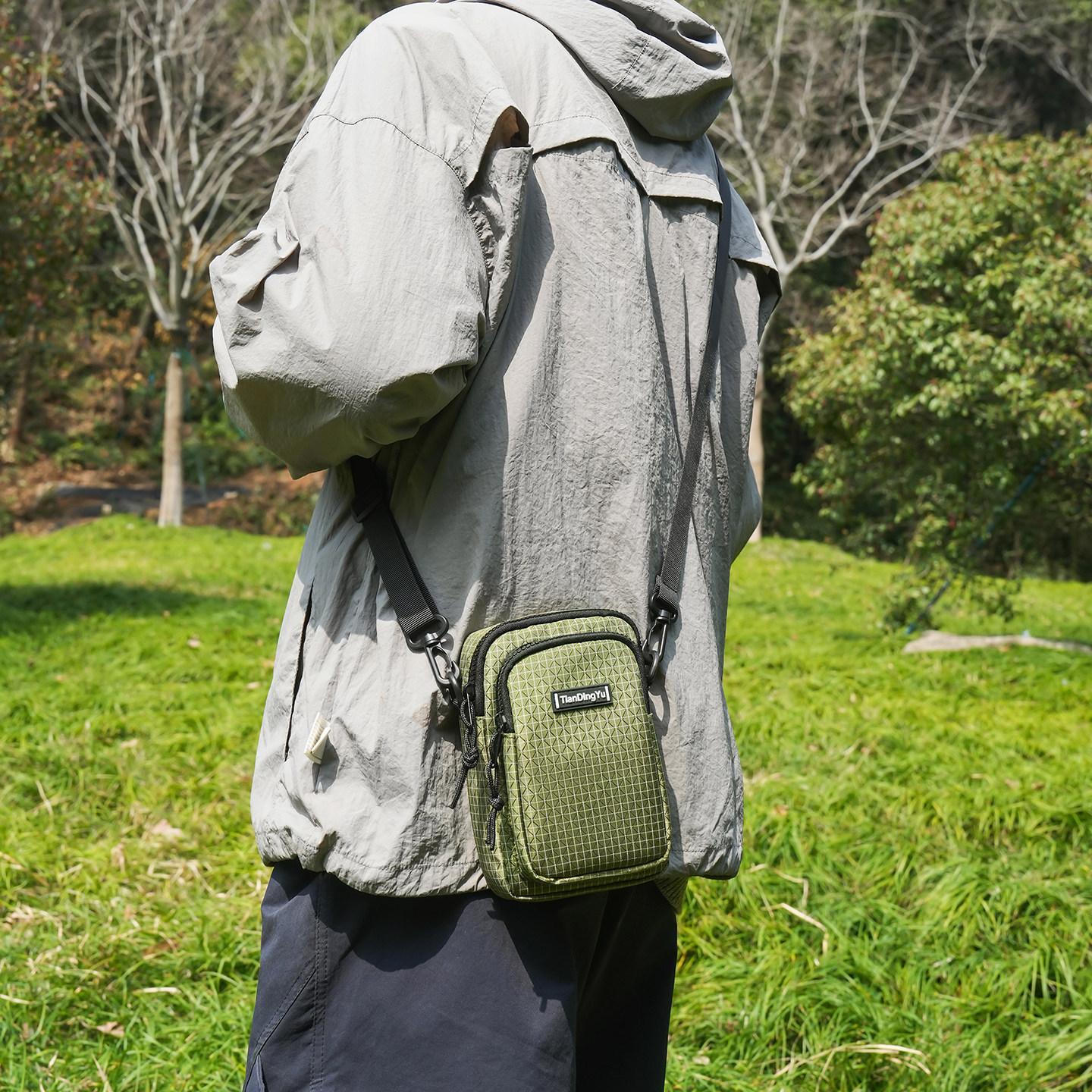 Lightweight outdoor sports chest bag, unisex crossbody bag, portable shoulder bag, travel and hiking vertical phe bag зелёный
Lightweight outdoor sports chest bag, unisex crossbody bag, portable shoulder bag, travel and hiking vertical phe bag зелёный