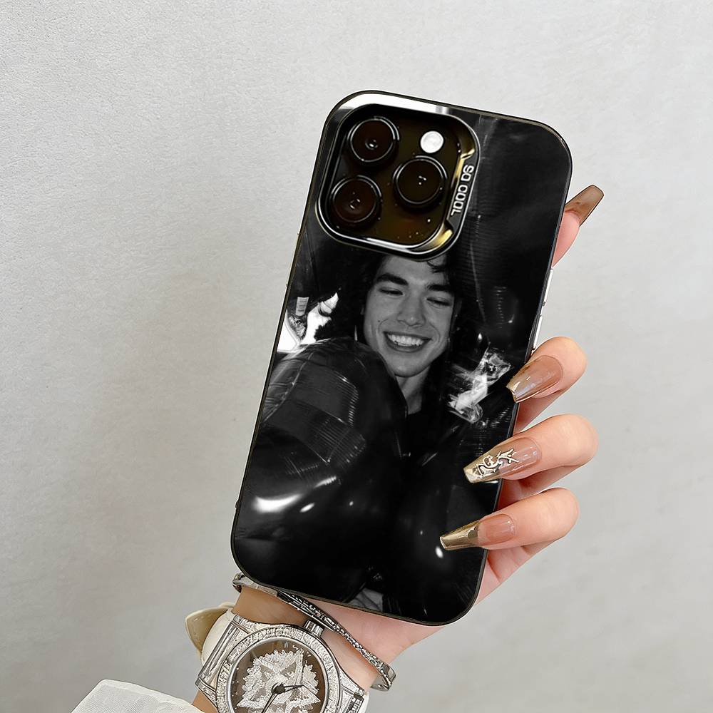 Singer C-Conan G-Gray-S Phone Case For iPhone 17,16,15,14,13,12,11 Plus,Pro Max,XS,Colored Silver Plated Inside Cover iPhone16Se4
Singer C-Conan G-Gray-S Phone Case For iPhone 17,16,15,14,13,12,11 Plus,Pro Max,XS,Colored Silver Plated Inside Cover iPhone16Se4