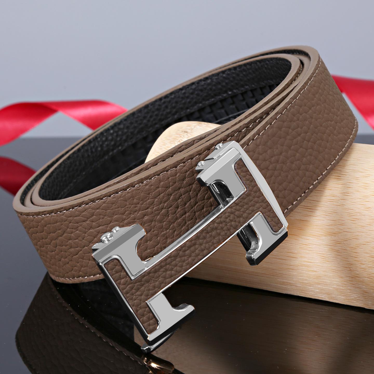 Мужской двусторонний ремень из чистой коровьей кожи с автоматической пряжкой - Повседневный, Модный, Универсальный для джинсов 110cm
Мужской двусторонний ремень из чистой коровьей кожи с автоматической пряжкой - Повседневный, Модный, Универсальный для джинсов 110cm