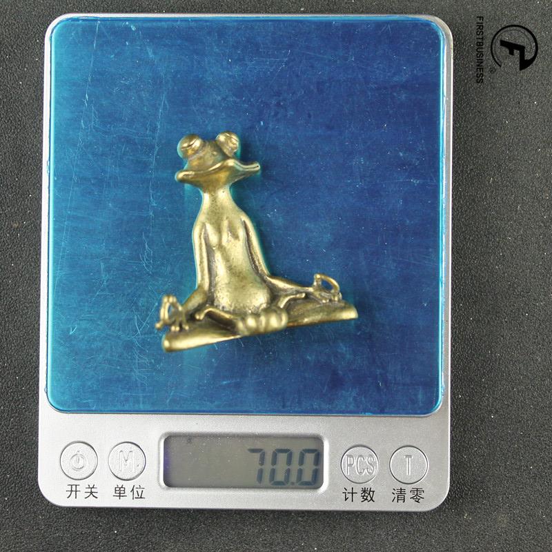 Copper Meditating Frog Ornaments Vintage Brass Sit in Meditation Frog Statue Bronze Tea Pet Figurines Incense Holder Desk Decor латунний
Copper Meditating Frog Ornaments Vintage Brass Sit in Meditation Frog Statue Bronze Tea Pet Figurines Incense Holder Desk Decor латунний