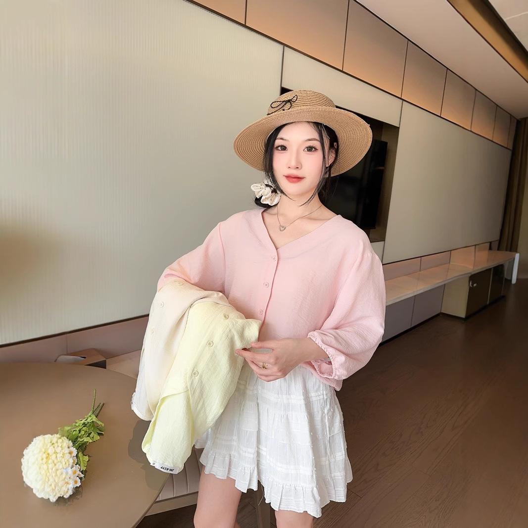 Spring and Summer New Sweet and Fresh V-neck Cardigan for Women, Loose and Slimming, Versatile Short Coat Top XL світло-жовтого кольору
Spring and Summer New Sweet and Fresh V-neck Cardigan for Women, Loose and Slimming, Versatile Short Coat Top XL світло-жовтого кольору