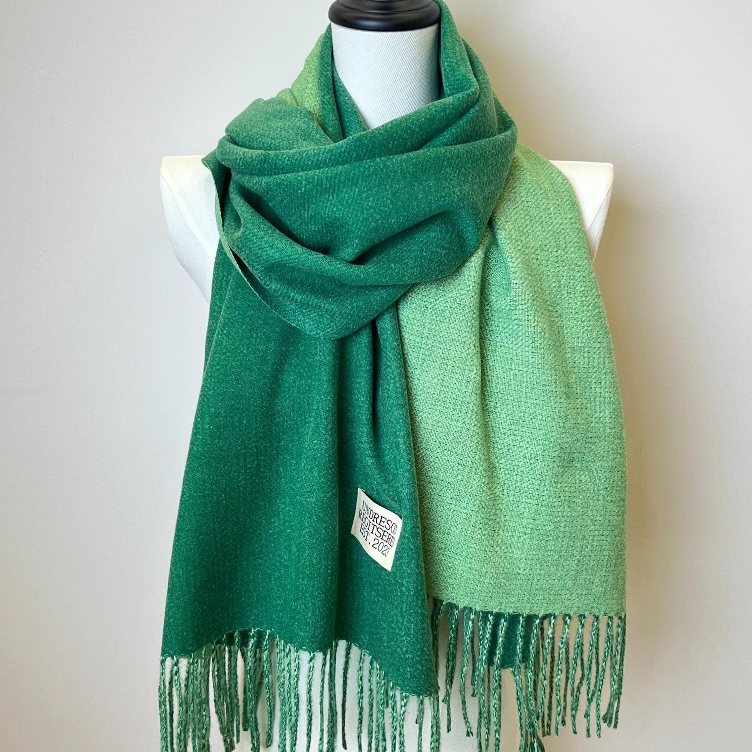 Двусторонний двухцветный шарф, простая базовая шаль с кисточками из искусственного кашемира, осенне-зимний унисекс, утепленный шарф для защиты шеи зелёный
Двусторонний двухцветный шарф, простая базовая шаль с кисточками из искусственного кашемира, осенне-зимний унисекс, утепленный шарф для защиты шеи зелёный