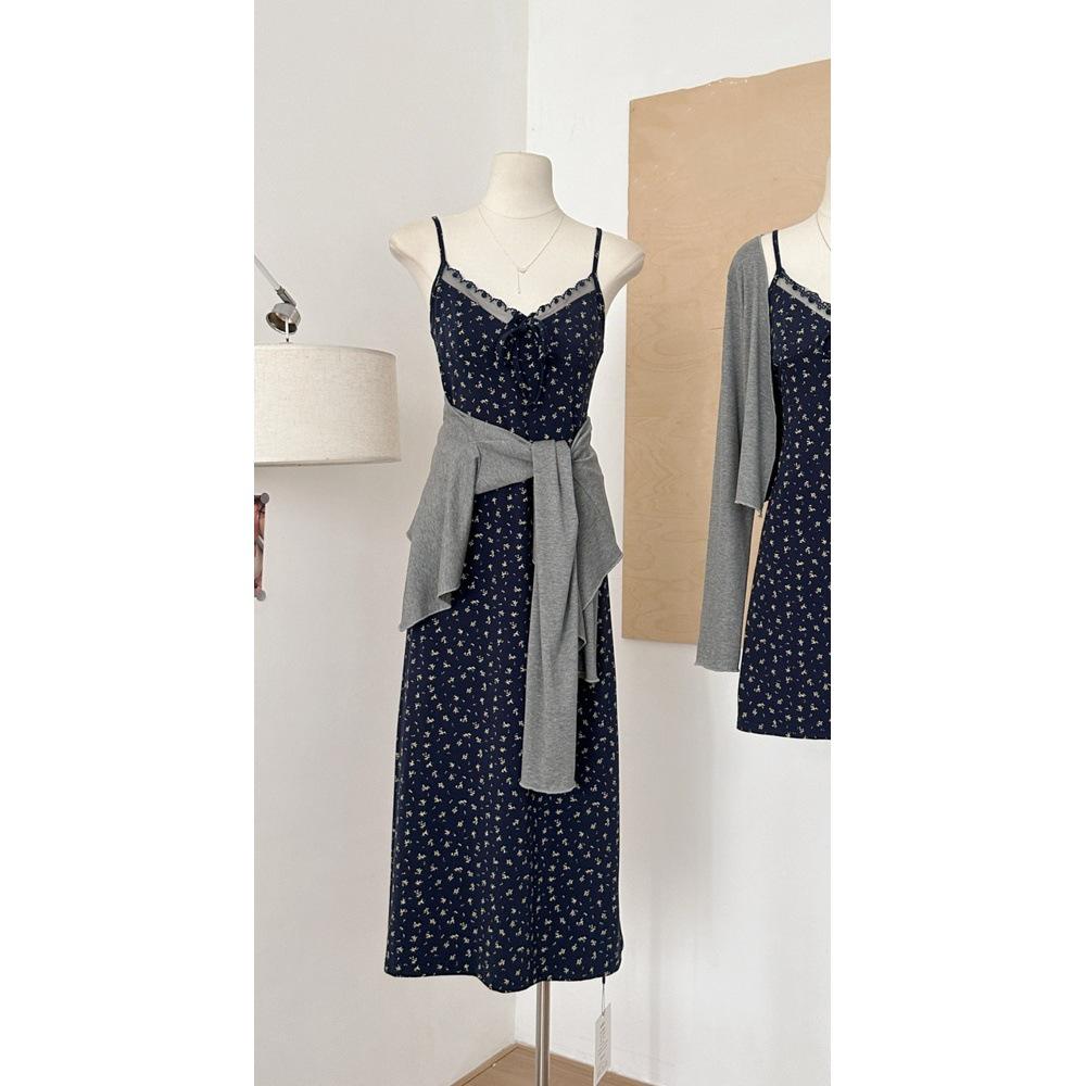 Pure Desire Floral Knit Slimming Dress & Sun Protection Cardigan Set M (fits 45-50 kg)
Pure Desire Floral Knit Slimming Dress & Sun Protection Cardigan Set M (fits 45-50 kg)