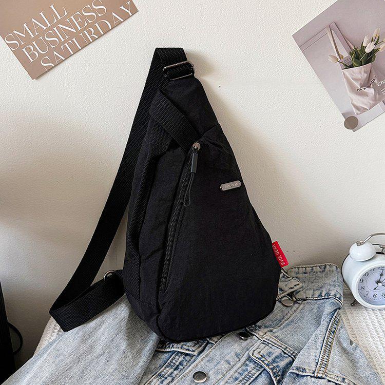 2024 Summer Women s Japanese-Style Nylon Crossbody Bag: Versatile, Fashionable, and Casual for Travel One Size чёрный
2024 Summer Women s Japanese-Style Nylon Crossbody Bag: Versatile, Fashionable, and Casual for Travel One Size чёрный