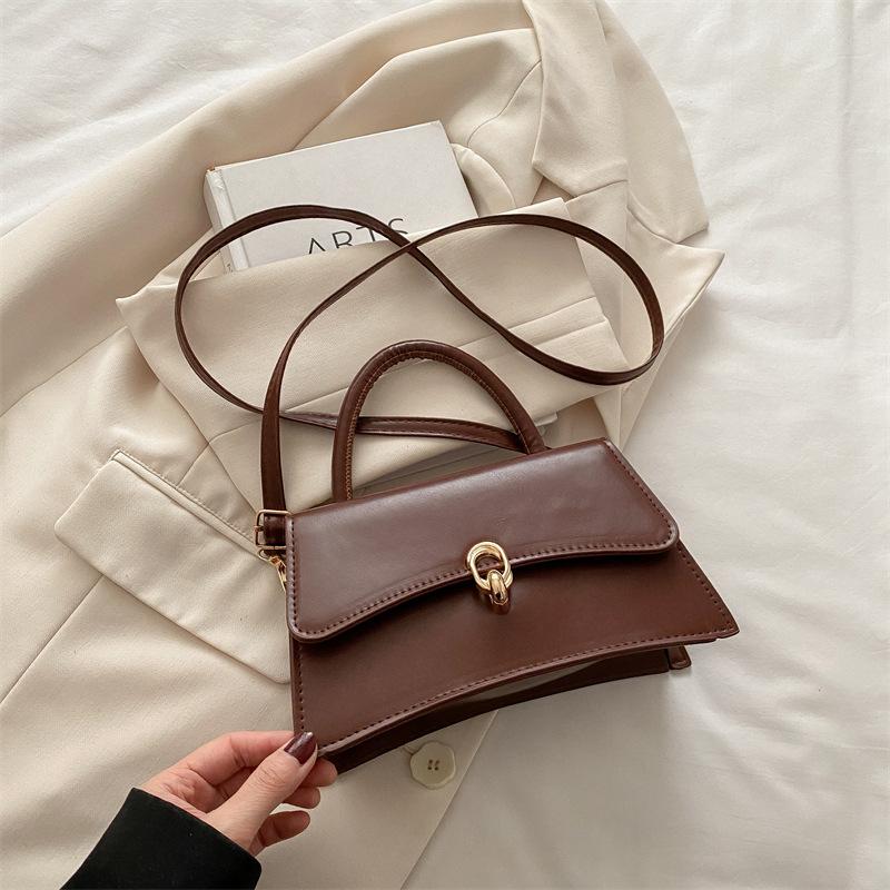 Texture fashion casual commuting trend lock 2025 trend new retro simple shoulder crossbody small square bag woman
Texture fashion casual commuting trend lock 2025 trend new retro simple shoulder crossbody small square bag woman
